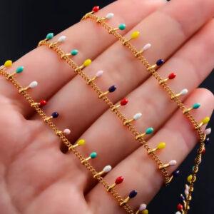 Collar Simplicity in Colors